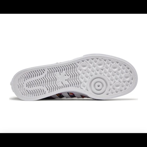 NWT Floral Adidas Pumps Size Women’s US 5 *Offers Welcome* - Picture 5 of 5